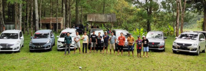 Piknik Asyik Kopdar Hutan Pinus Songgon